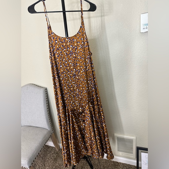 Mellóday spaghetti strap dress - Picture 2 of 4